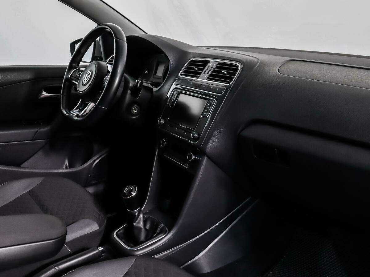 Фольксваген Поло б/у, 2018, Механическая. Фото: #10