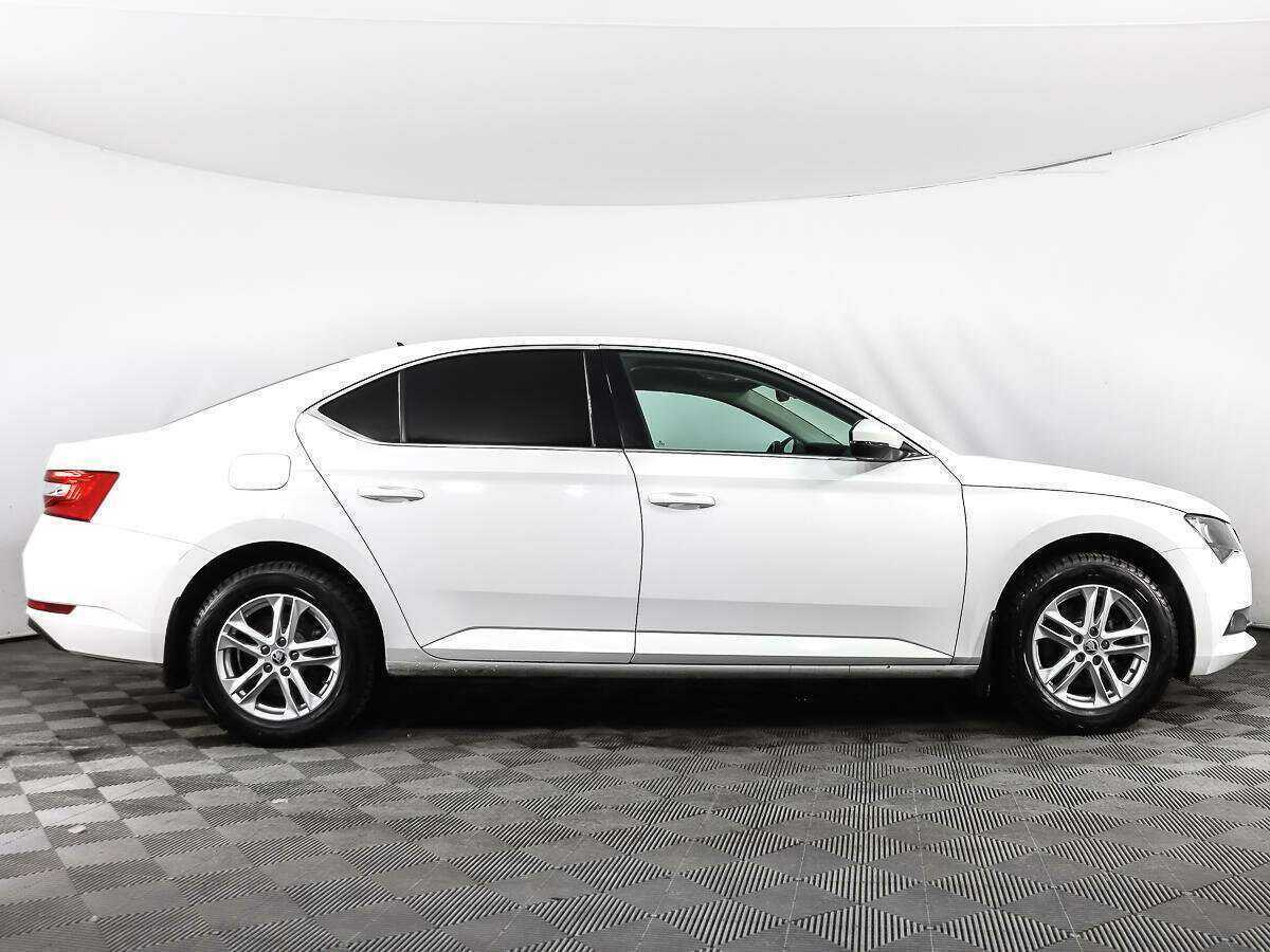 Шкода Суперб б/у, 2016, Роботизированная. Фото: #3