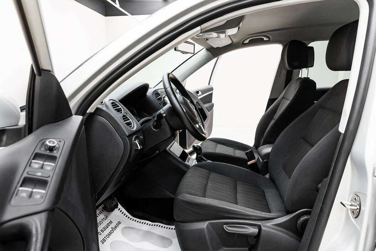 Фольксваген Тигуан б/у, 2012, Автоматическая. Фото: #7