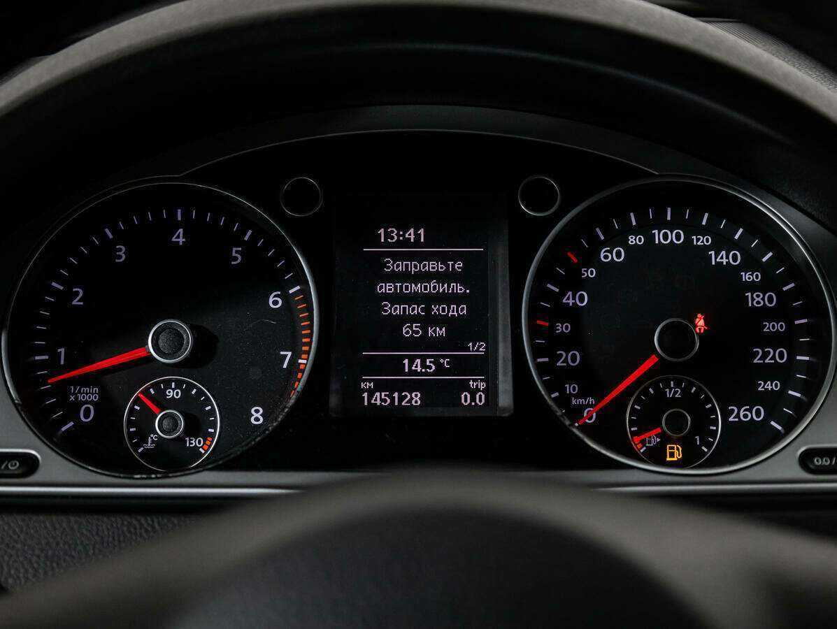 Фольксваген Пассат б/у, 2013, Механическая. Фото: #9