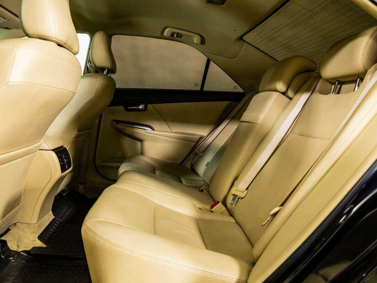 Тойота Камри б/у, 2015, Автоматическая. Фото: #8