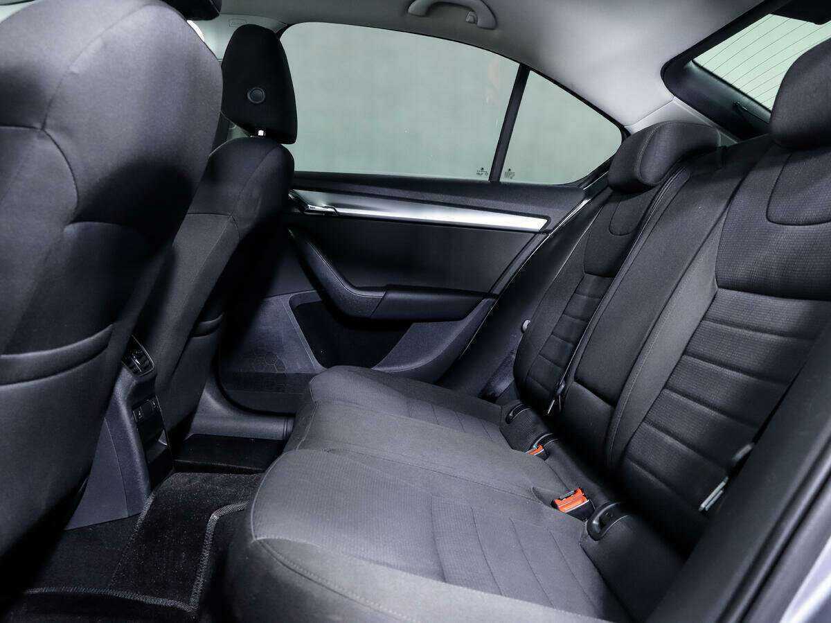 Шкода Октавия б/у, 2015, Роботизированная. Фото: #10