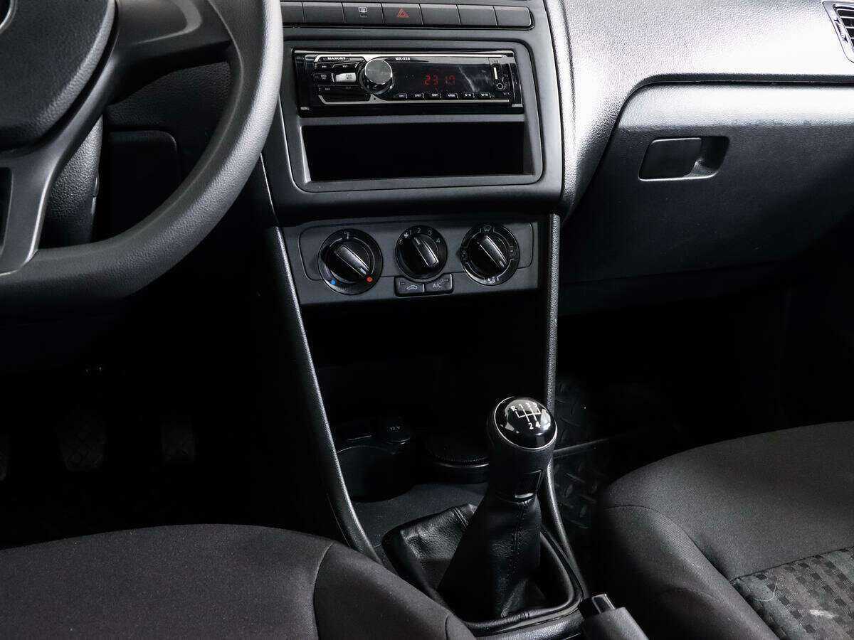 Фольксваген Поло б/у, 2018, Механическая. Фото: #11