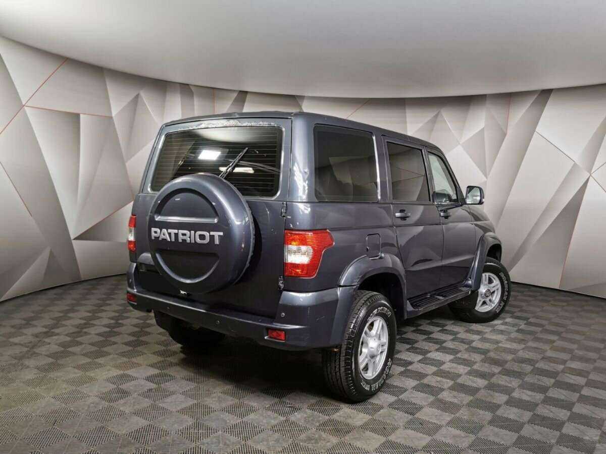 УАЗ Патриот б/у, 2016, Механическая. Фото: #1
