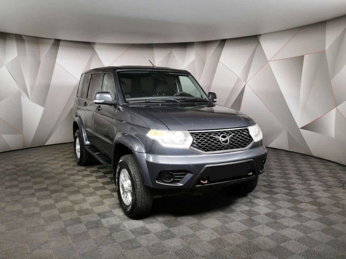 УАЗ Патриот б/у, 2016, Механическая. Фото: #2