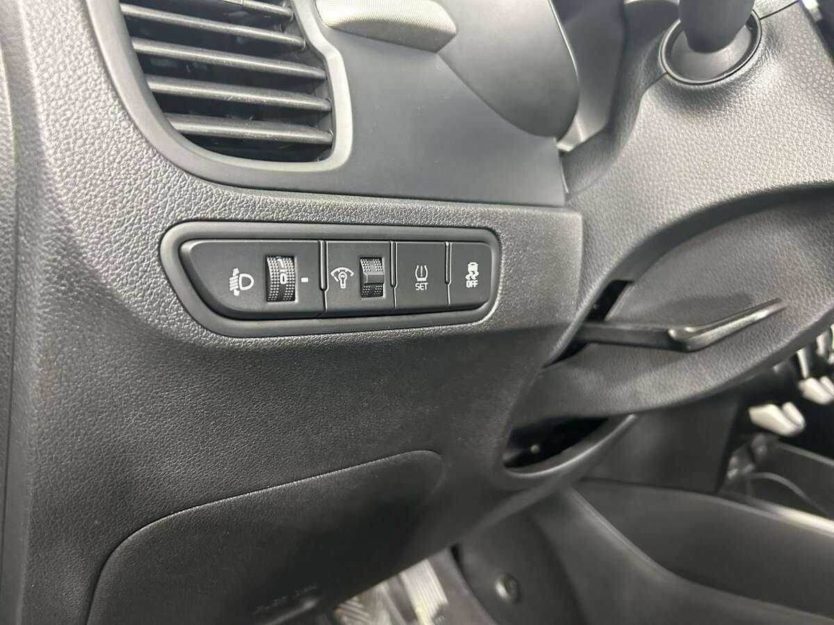 Киа Рио б/у, 2018, Механическая. Фото: #8