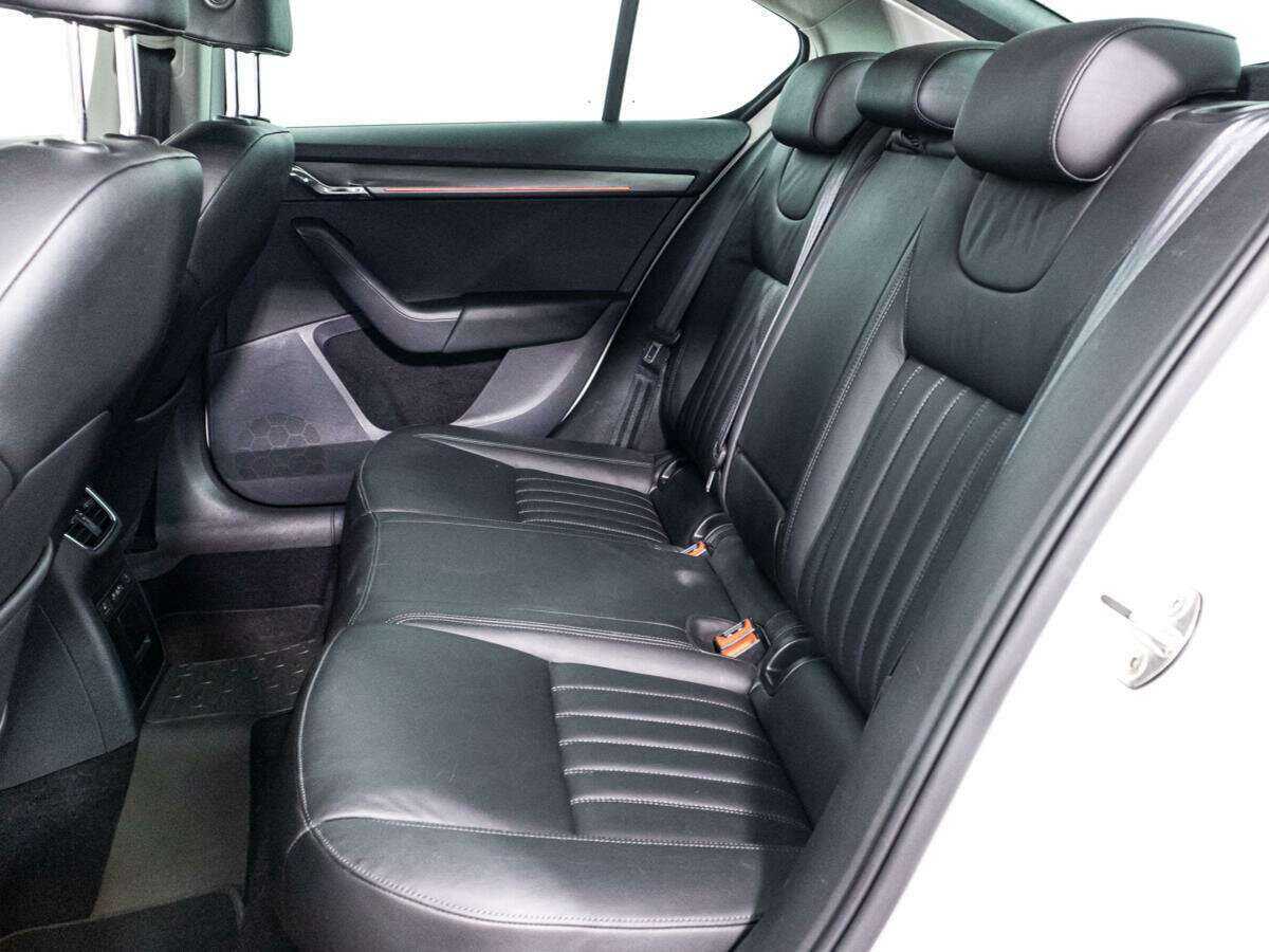 Шкода Октавия б/у, 2019, Роботизированная. Фото: #9