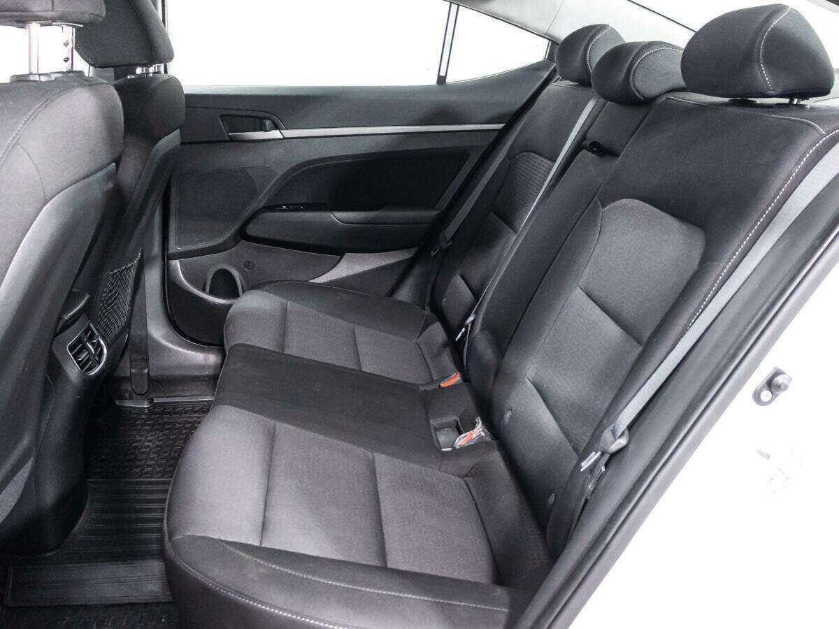 Хендай Елантра б/у, 2017, Автоматическая. Фото: #9