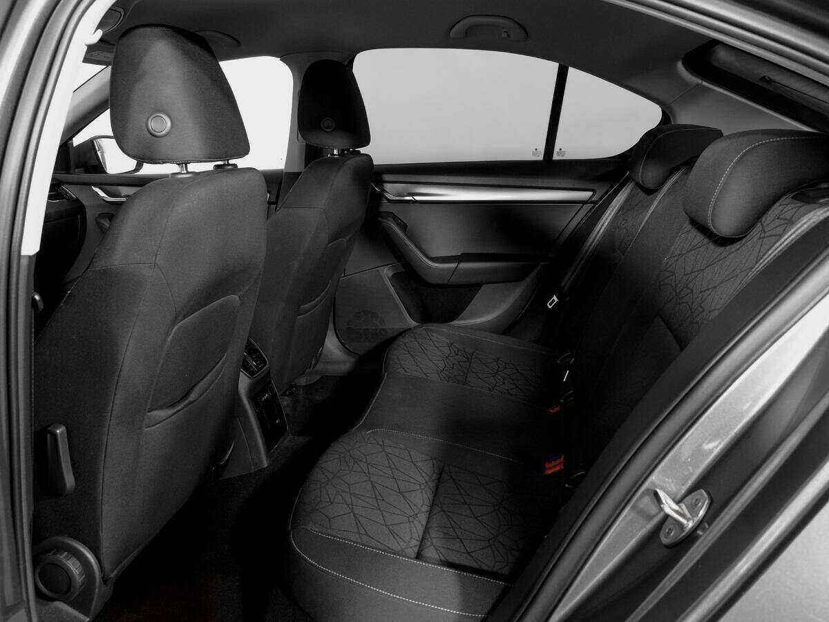 Шкода Октавия б/у, 2018, Роботизированная. Фото: #9