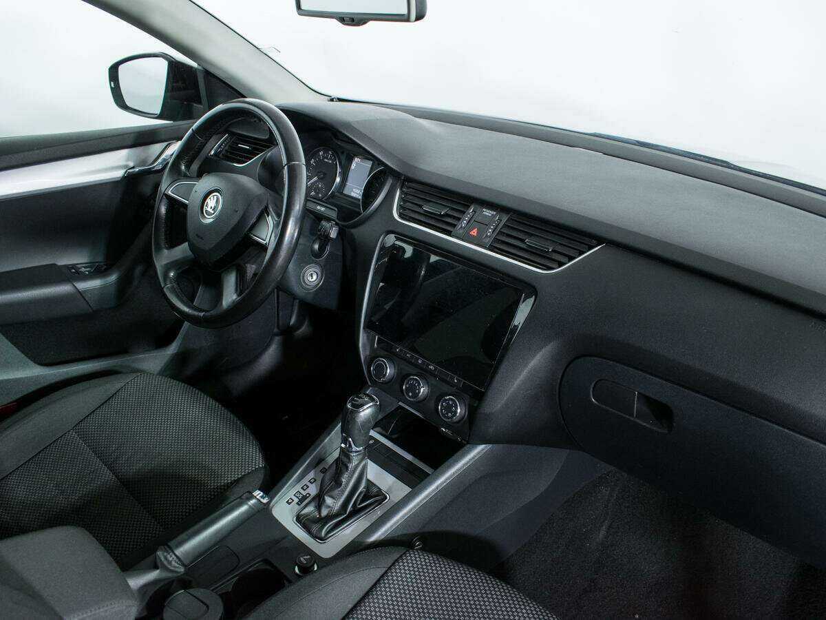 Шкода Октавия б/у, 2013, Роботизированная. Фото: #8