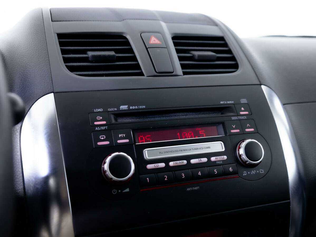 Сузуки С-Икс4 б/у, 2012, Механическая. Фото: #11