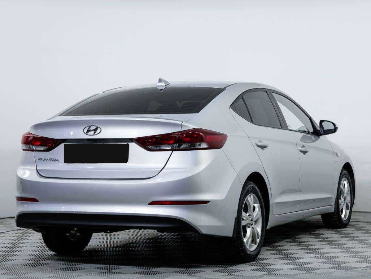Хендай Елантра б/у, 2018, Механическая. Фото: #3