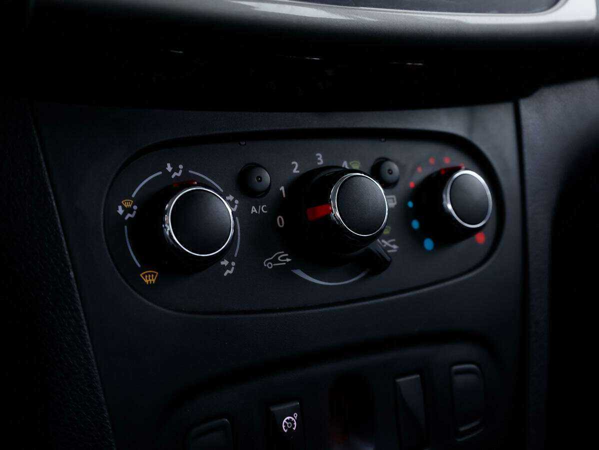 Рено Сандеро б/у, 2018, Механическая. Фото: #15