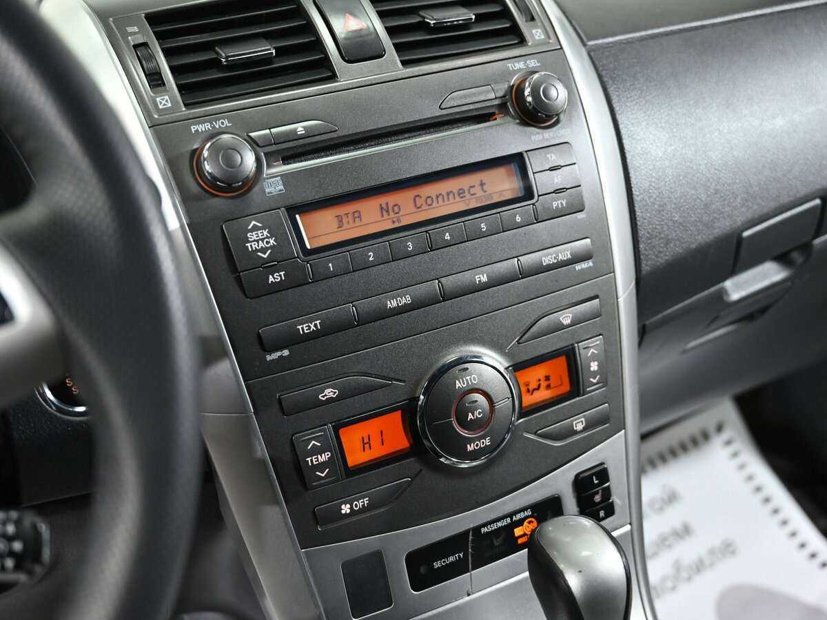 Тойота Королла б/у, 2013, Автоматическая. Фото: #8