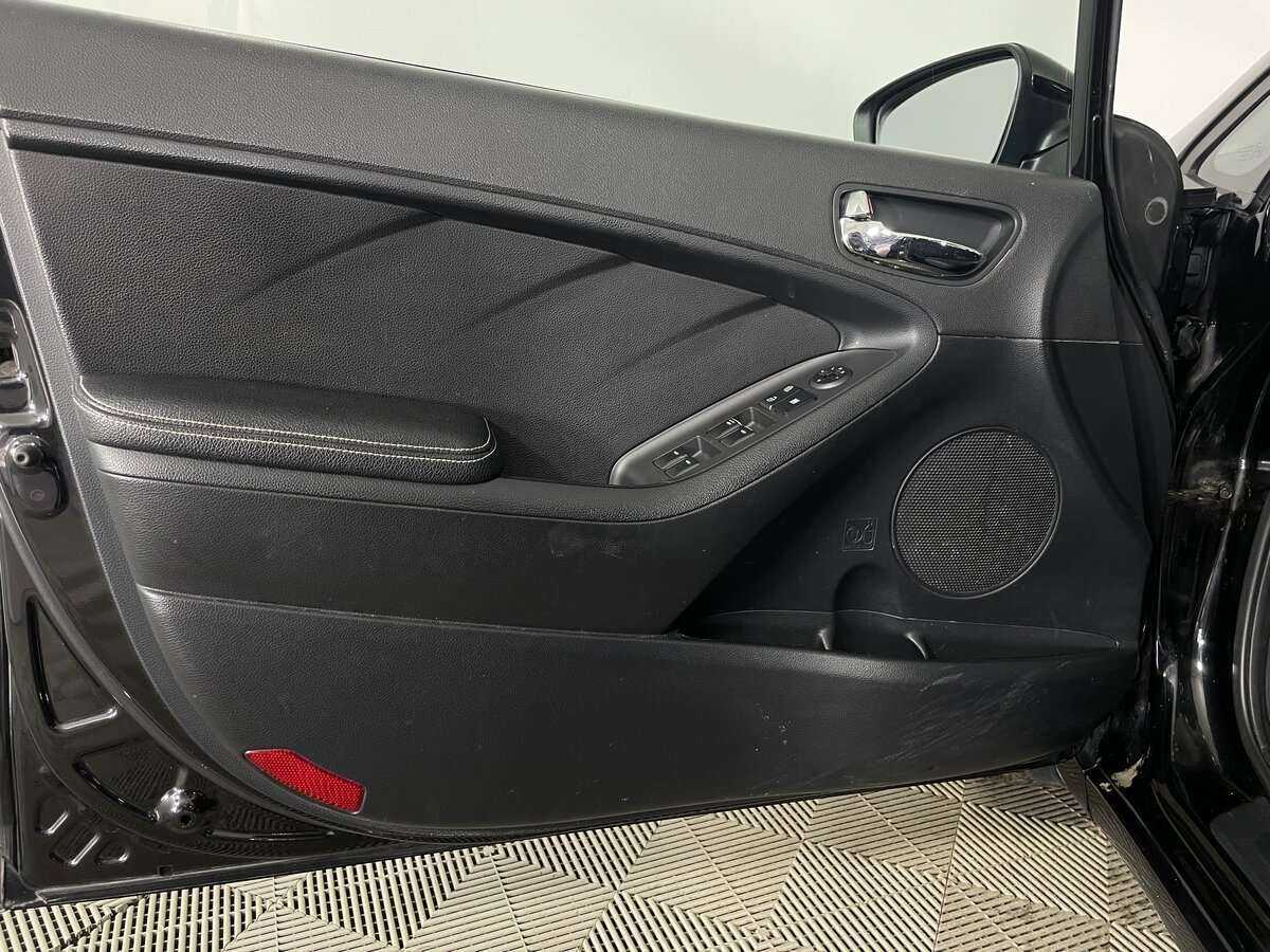 Киа Церато б/у, 2015, Механическая. Фото: #18