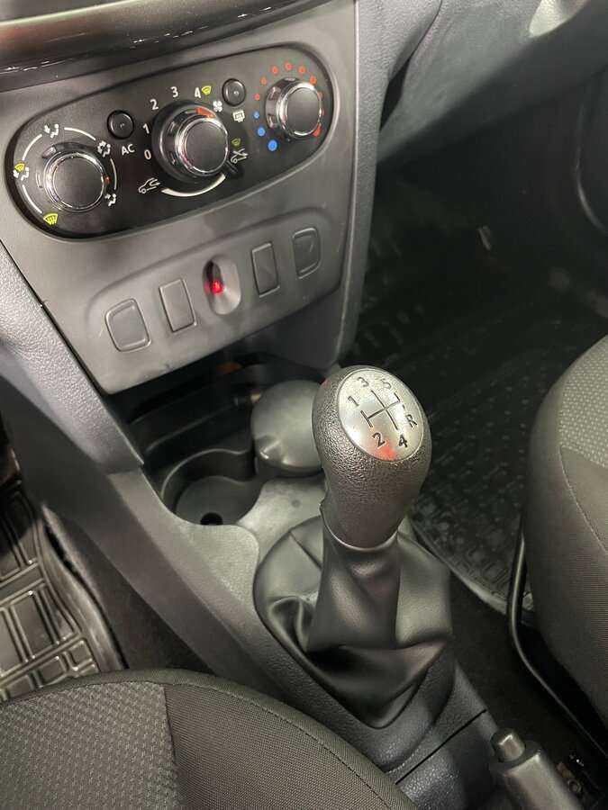 Рено Логан б/у, 2014, Механическая. Фото: #17