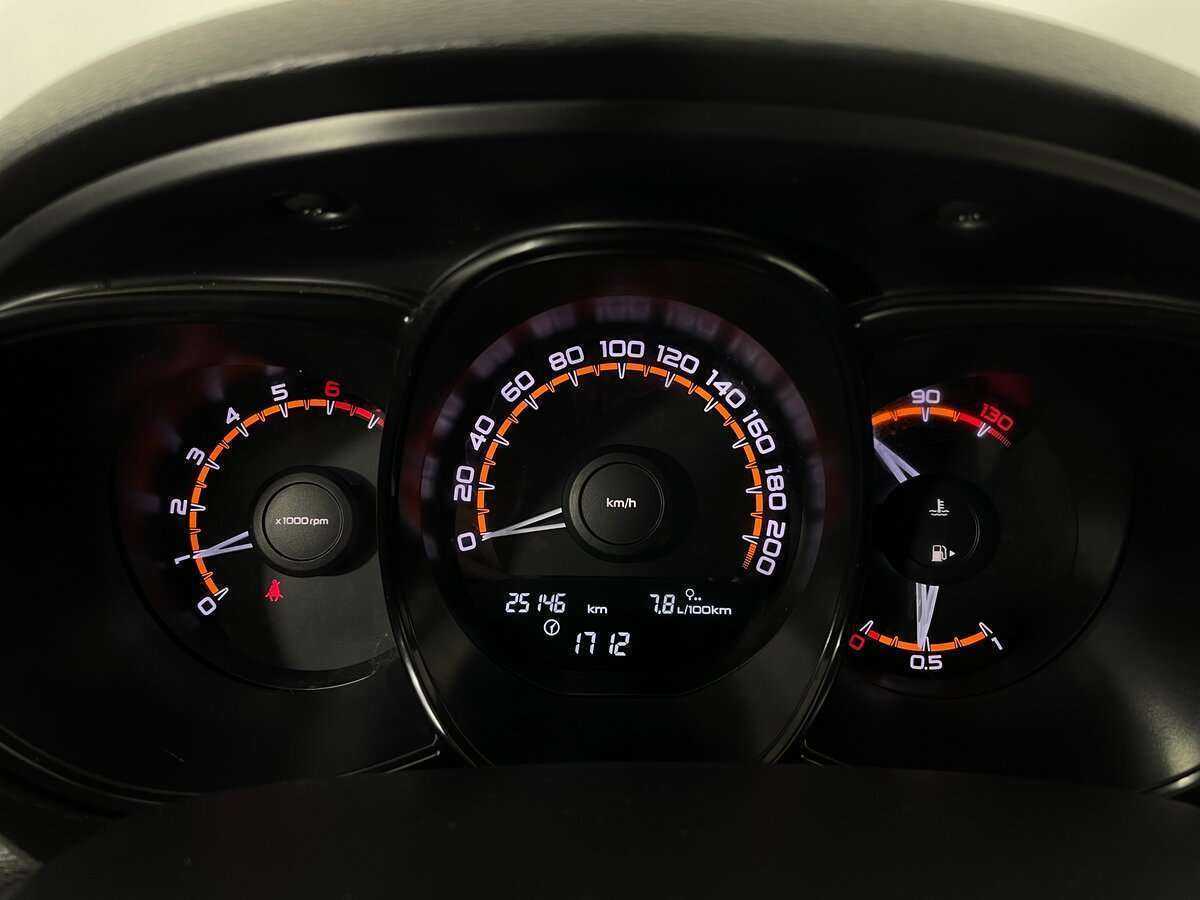 Лада (ВАЗ) Веста б/у, 2021, Механическая. Фото: #10