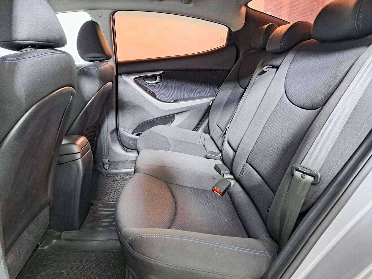 Хендай Елантра б/у, 2013, Автоматическая. Фото: #9