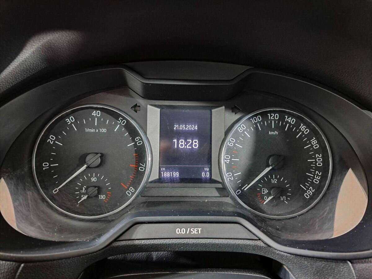 Шкода Октавия б/у, 2014, Роботизированная. Фото: #10