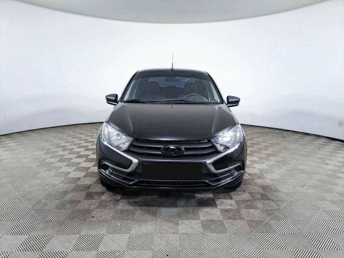 Лада (ВАЗ) Гранта б/у, 2021, Механическая. Фото: #1