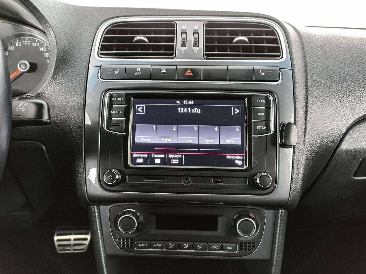 Фольксваген Поло б/у, 2018, Роботизированная. Фото: #11