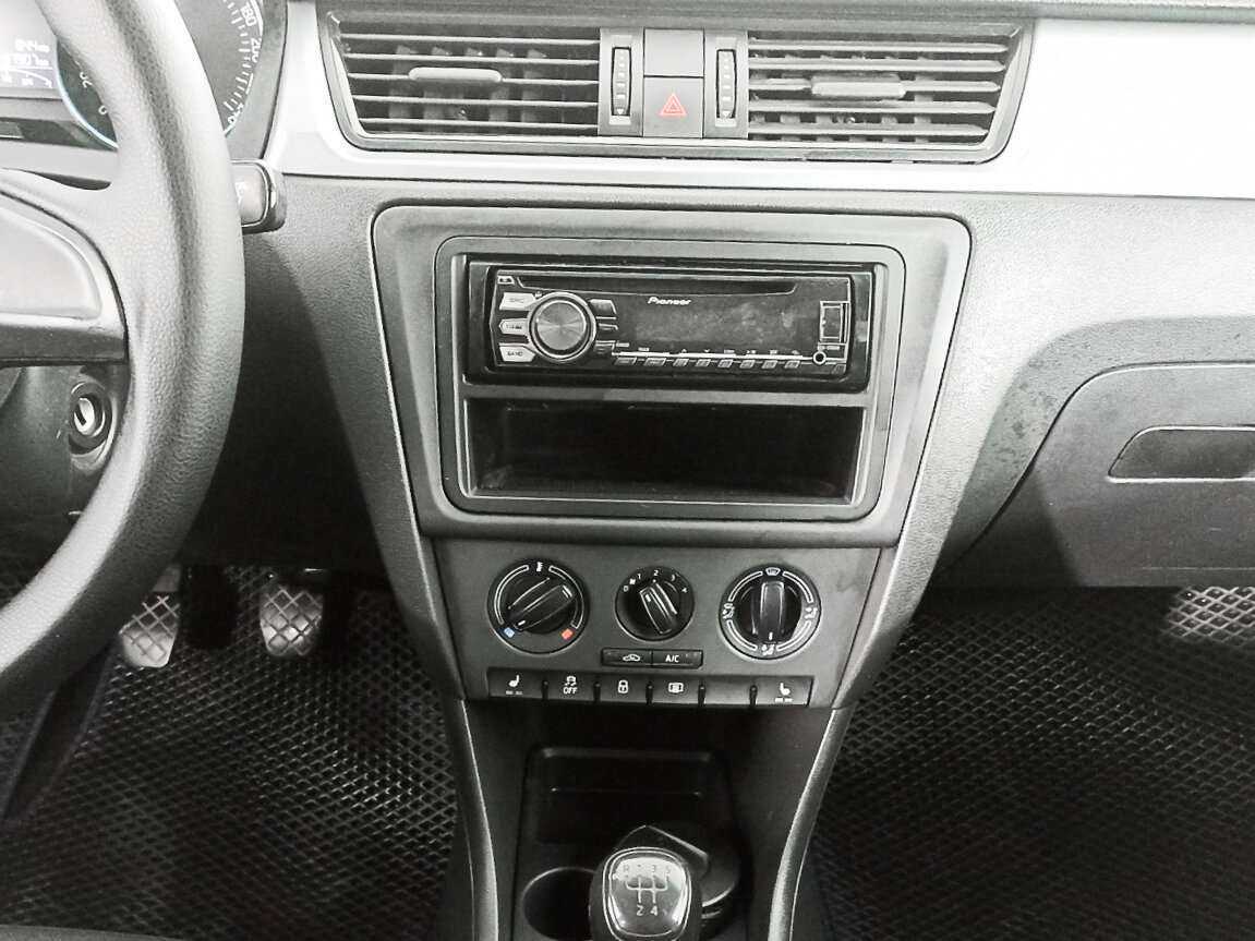 Шкода Рапид б/у, 2016, Механическая. Фото: #11