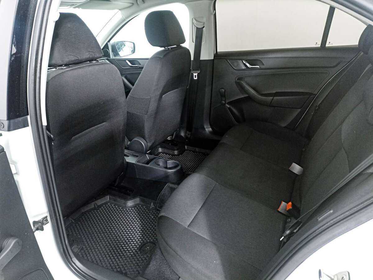 Шкода Рапид б/у, 2017, Механическая. Фото: #11