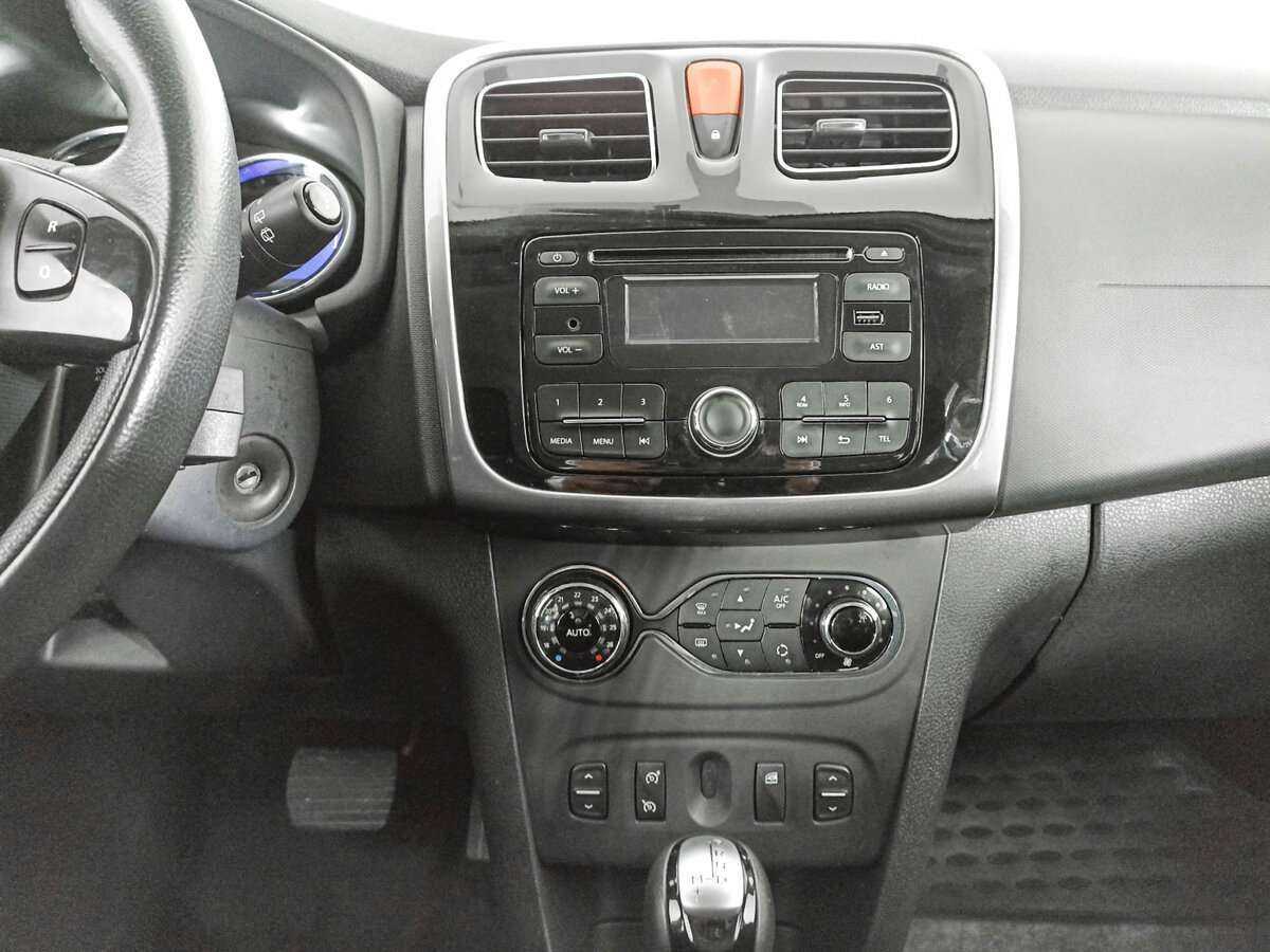 Рено Сандеро б/у, 2017, Автоматическая. Фото: #11