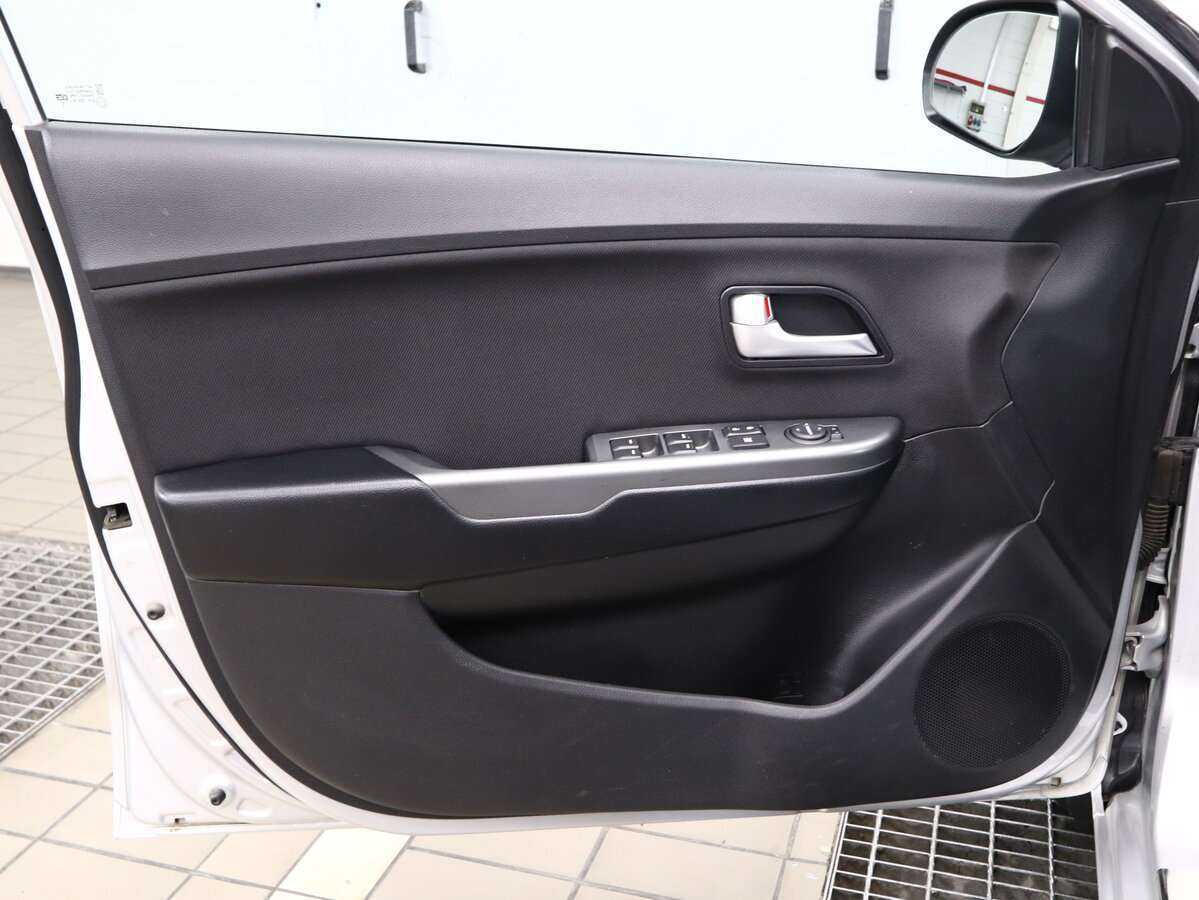 Киа Рио б/у, 2015, Автоматическая. Фото: #4