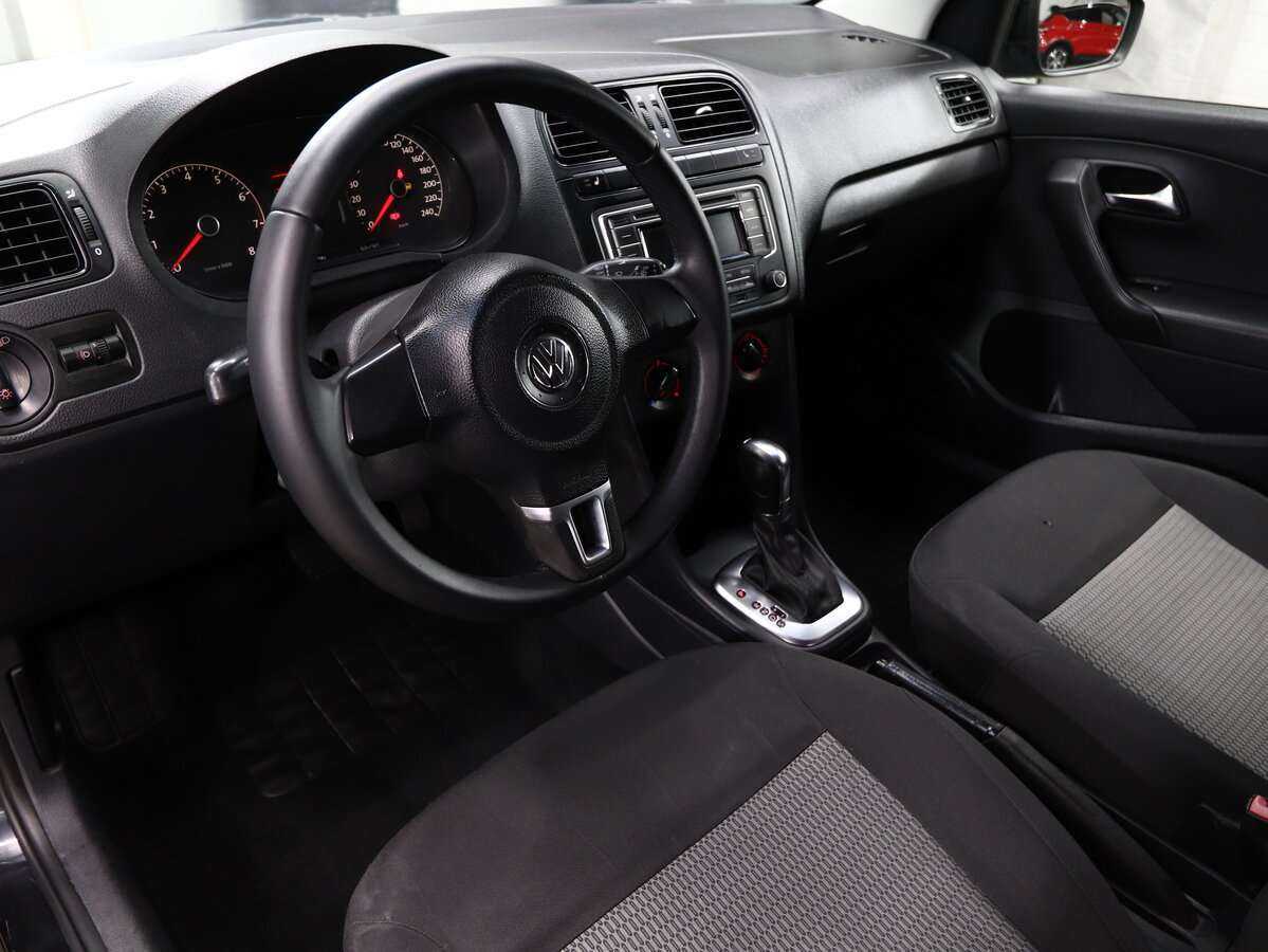 Фольксваген Поло б/у, 2013, Автоматическая. Фото: #5