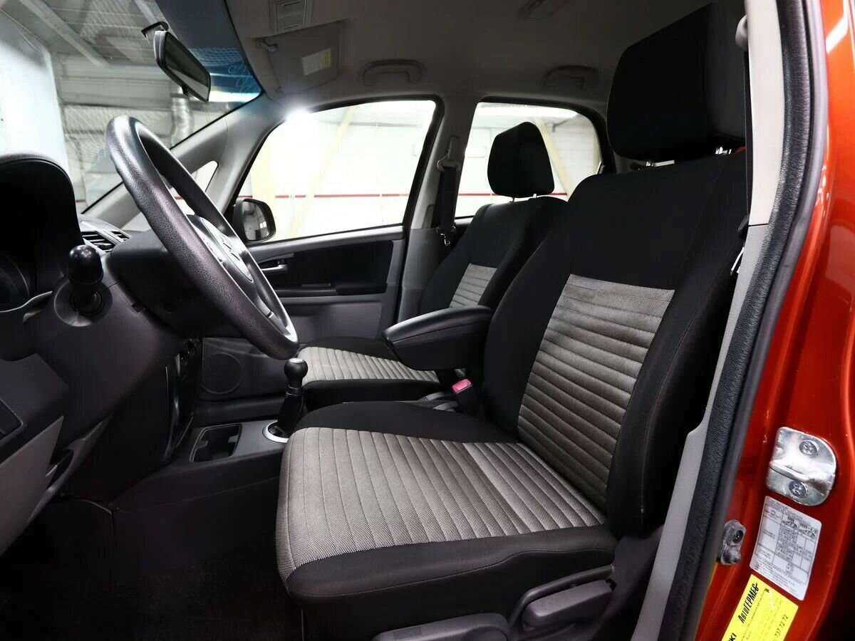 Сузуки С-Икс4 б/у, 2013, Механическая. Фото: #9