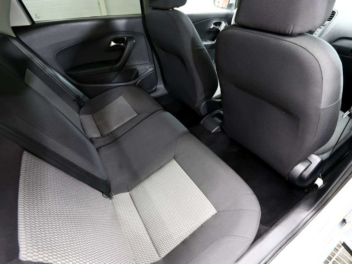 Фольксваген Поло б/у, 2012, Механическая. Фото: #12