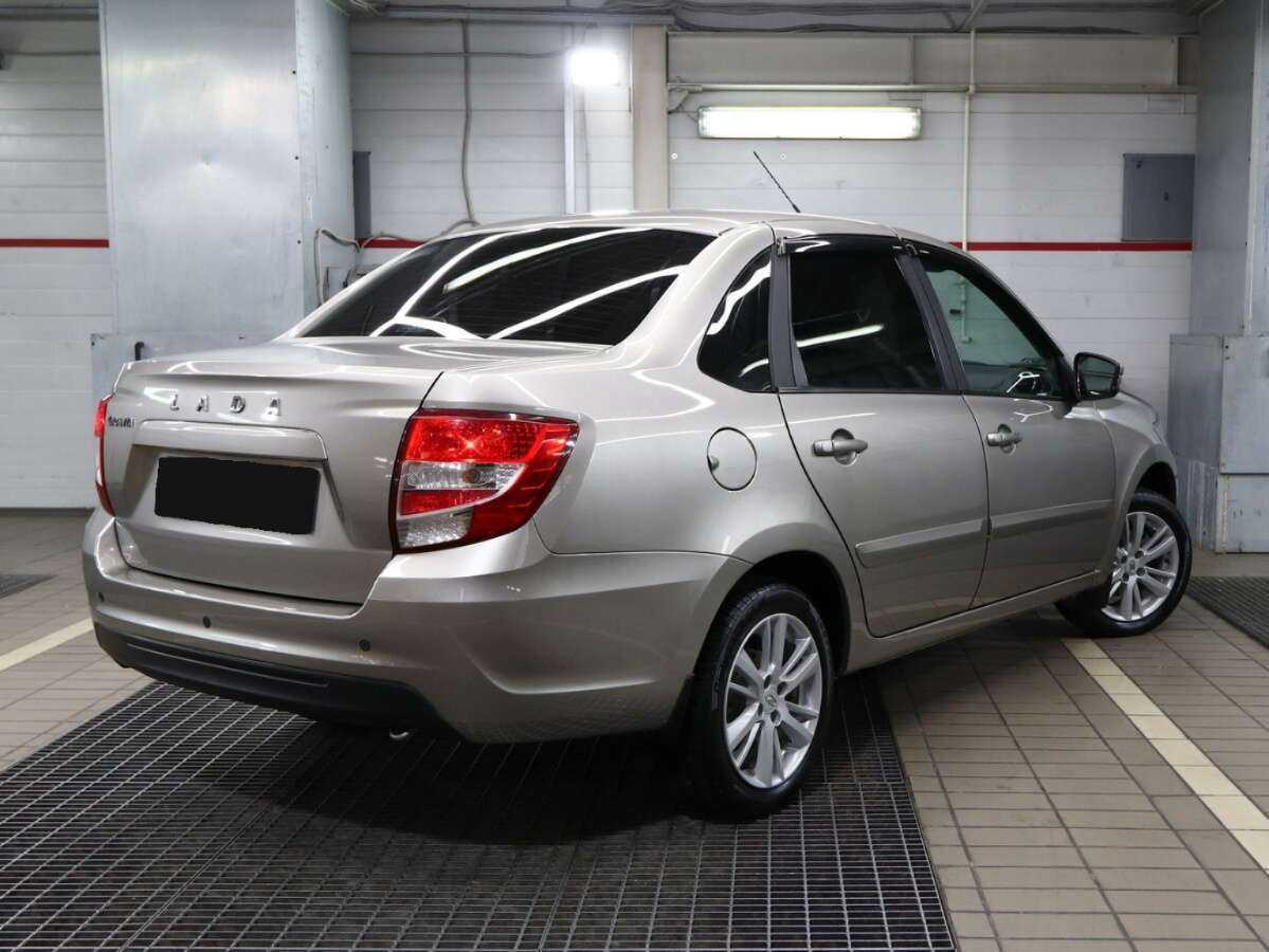 Лада (ВАЗ) Гранта б/у, 2020, Механическая. Фото: #1