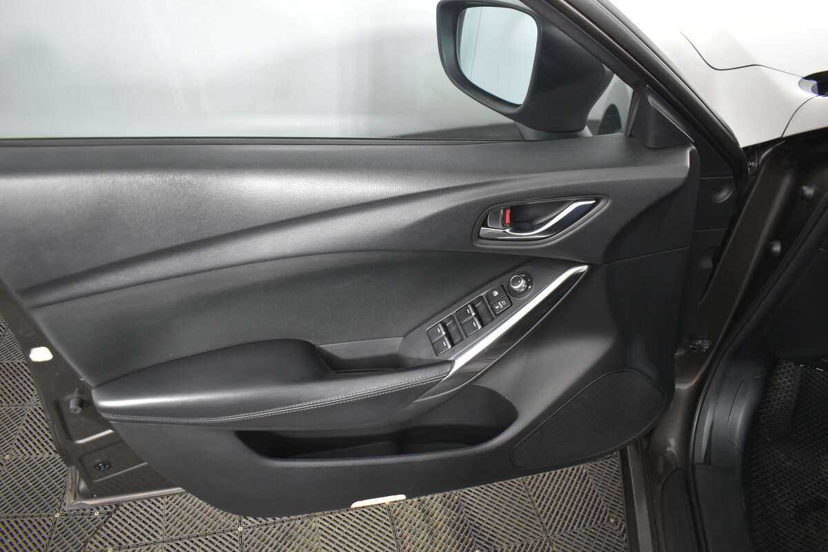 Мазда 6 б/у, 2017, Автоматическая. Фото: #15