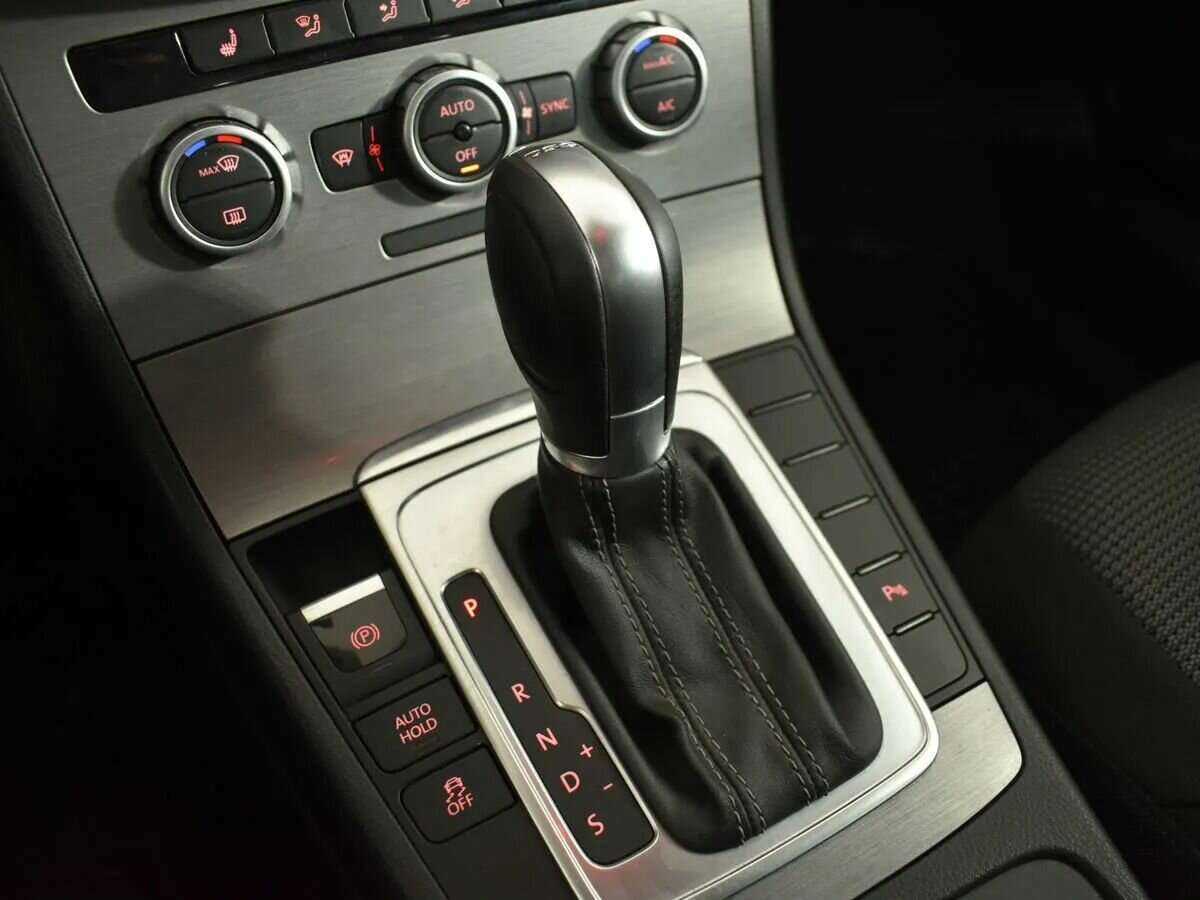 Фольксваген Пассат б/у, 2014, Роботизированная. Фото: #16