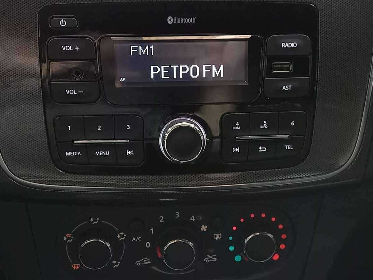 Рено Сандеро б/у, 2021, Вариатор. Фото: #12