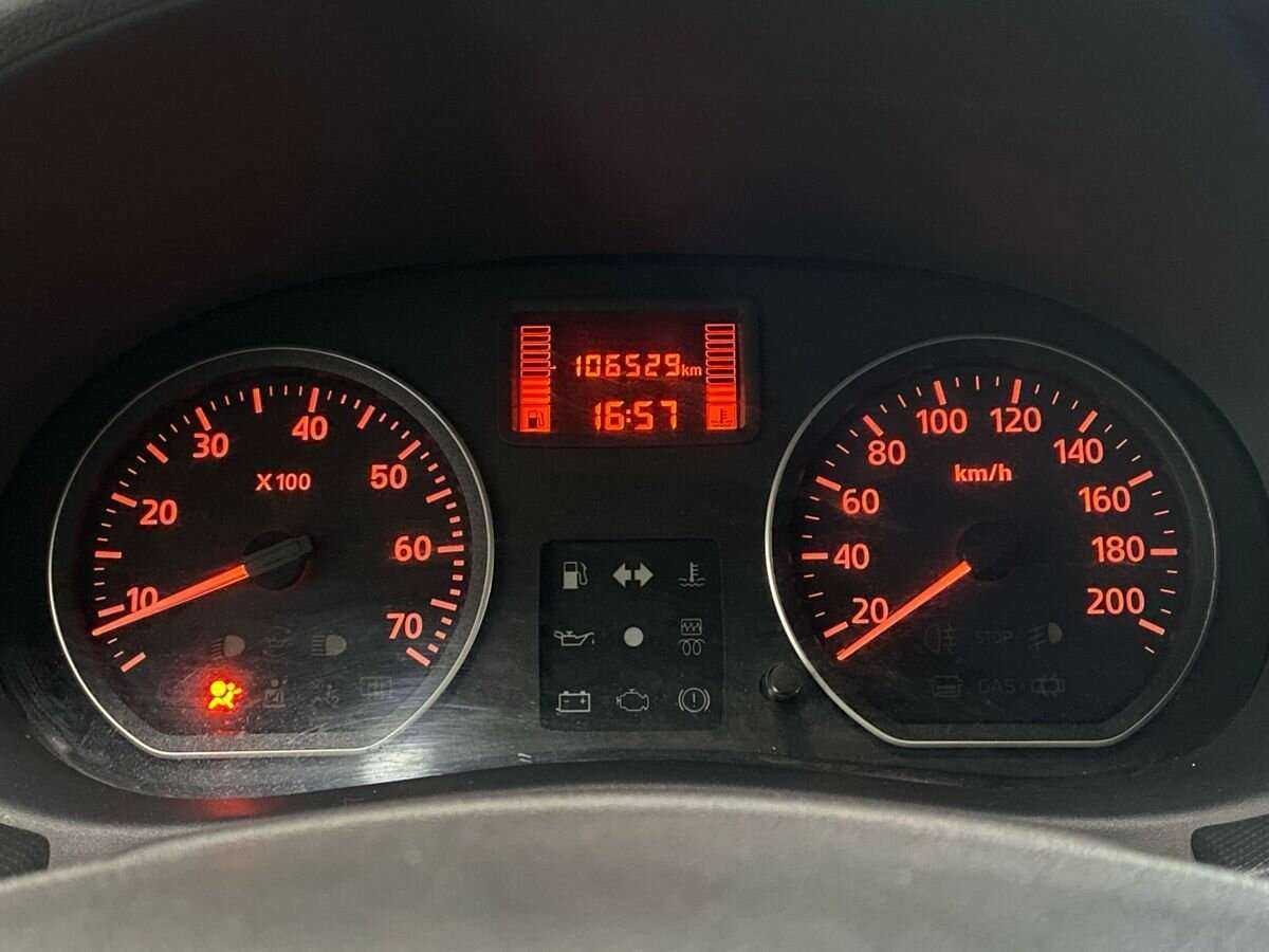 Рено Сандеро б/у, 2012, Механическая. Фото: #11