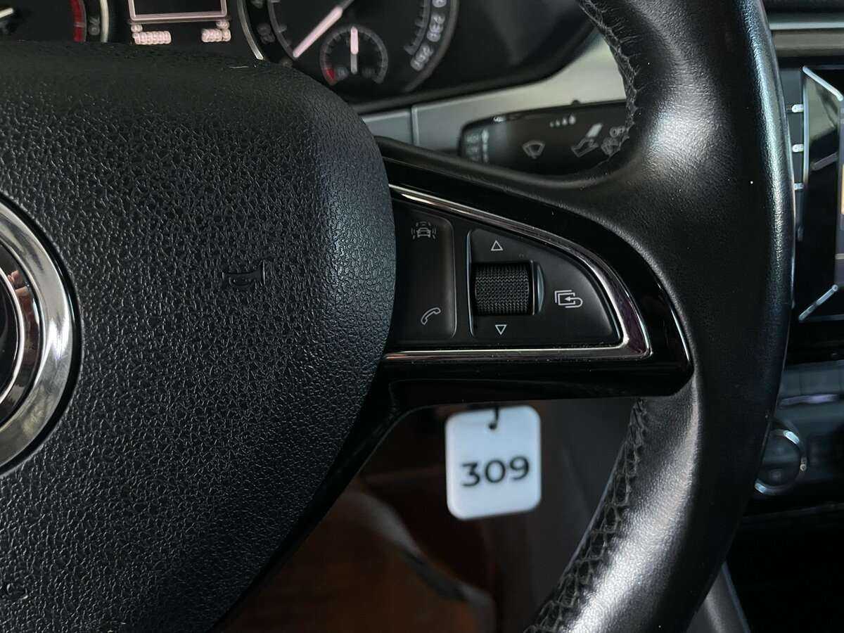 Шкода Суперб б/у, 2015, Роботизированная. Фото: #11