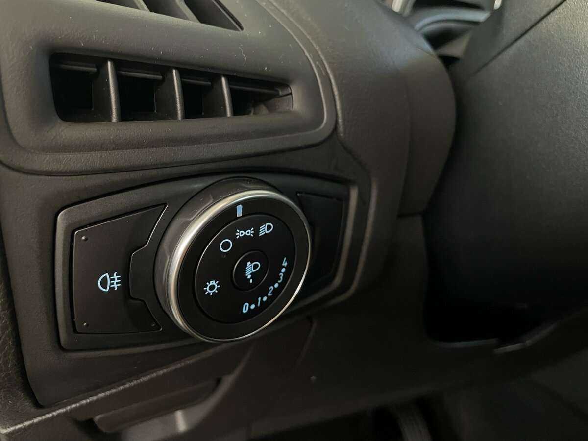 Форд Фокус б/у, 2018, Роботизированная. Фото: #11