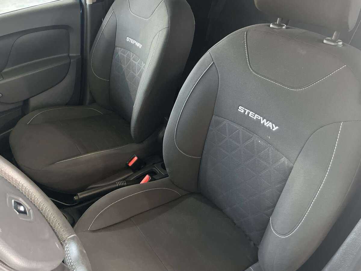 Рено Сандеро б/у, 2018, Механическая. Фото: #12