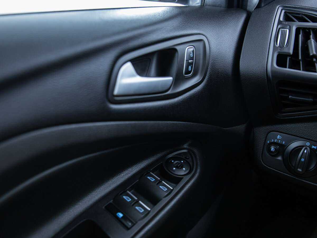 Форд Куга б/у, 2017, Автоматическая. Фото: #13