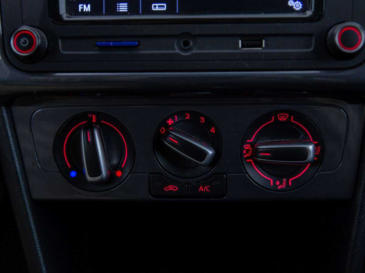 Фольксваген Поло б/у, 2019, Механическая. Фото: #17