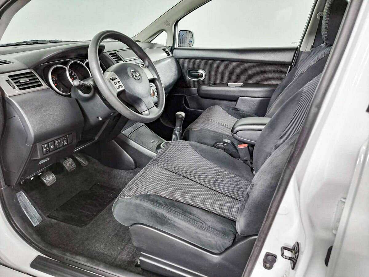 Ниссан Тиида б/у, 2012, Механическая. Фото: #13