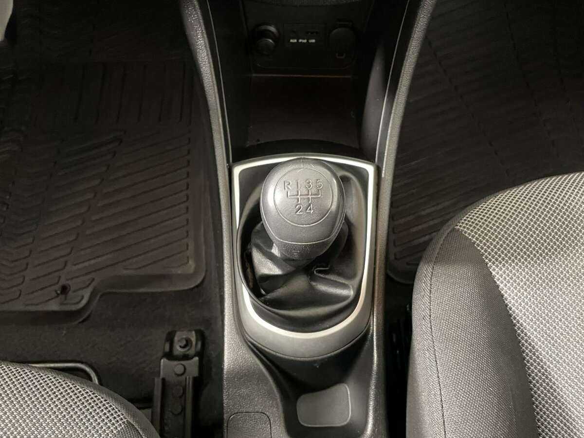 Хендай Солярис б/у, 2014, Механическая. Фото: #12