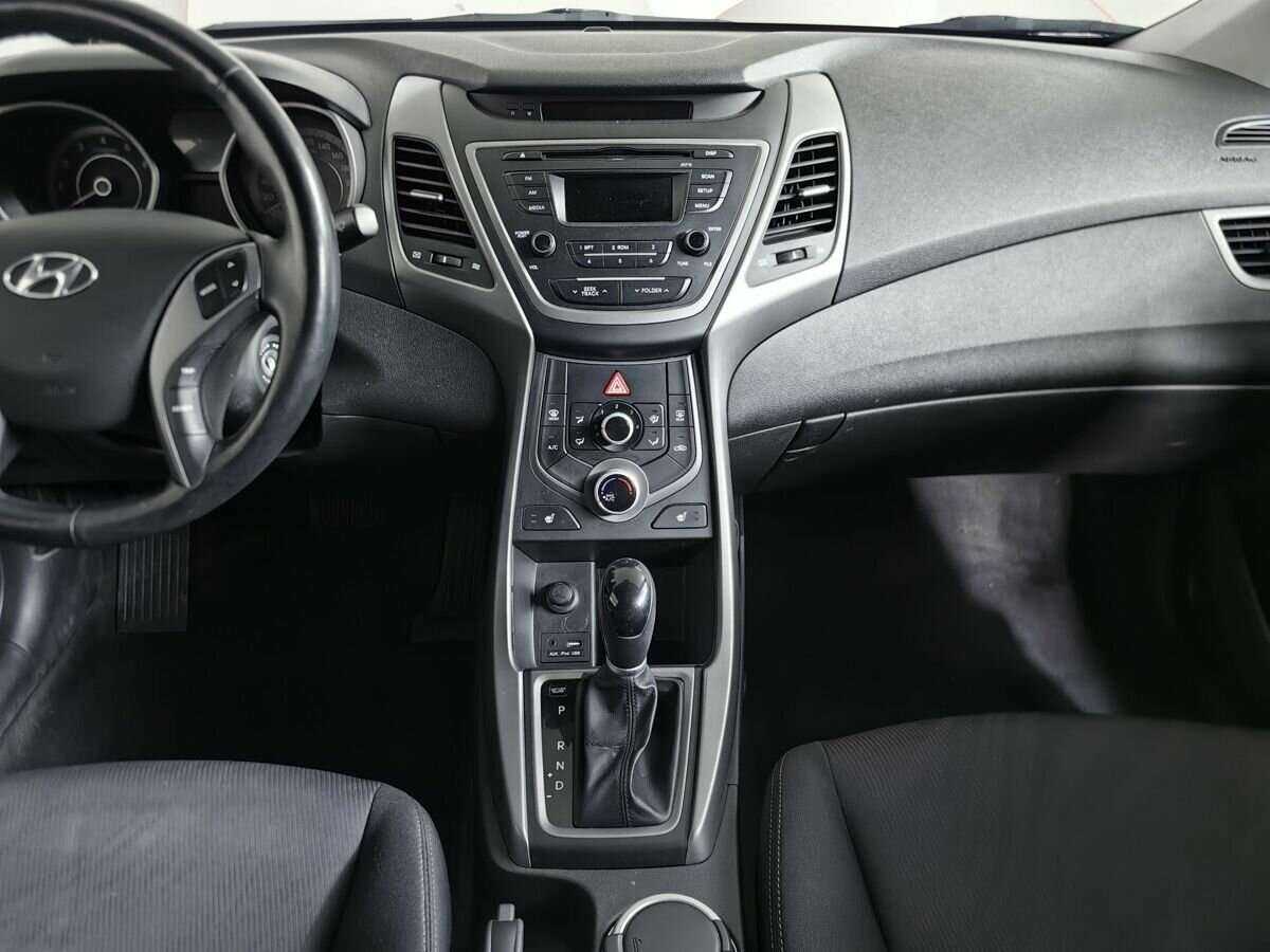 Хендай Елантра б/у, 2015, Автоматическая. Фото: #10