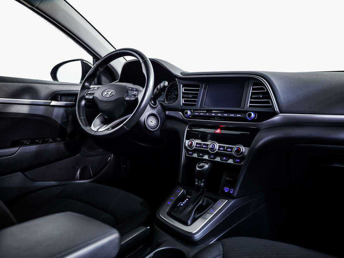 Хендай Елантра б/у, 2019, Автоматическая. Фото: #7