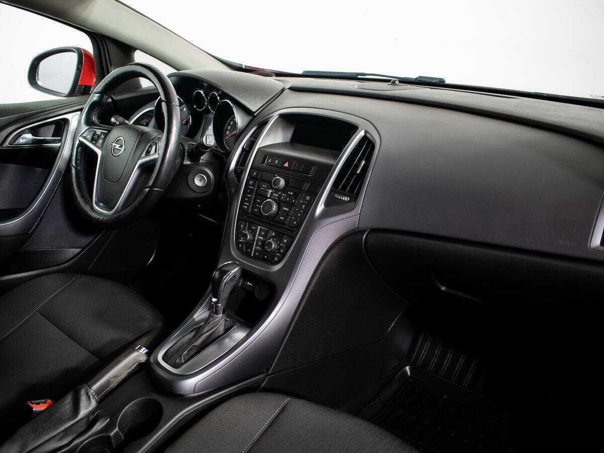 Опель Астра б/у, 2013, Автоматическая. Фото: #7