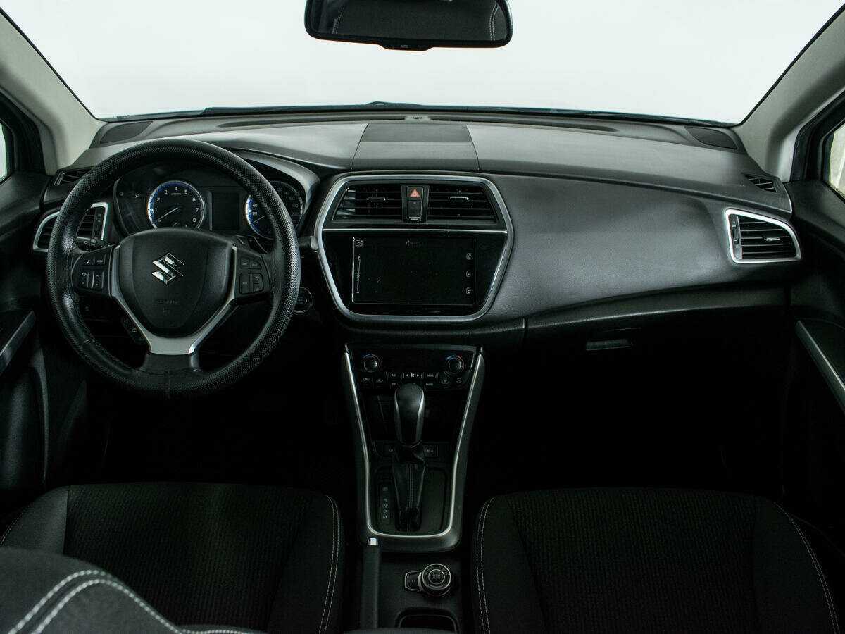 Сузуки С-Икс4 б/у, 2018, Автоматическая. Фото: #11
