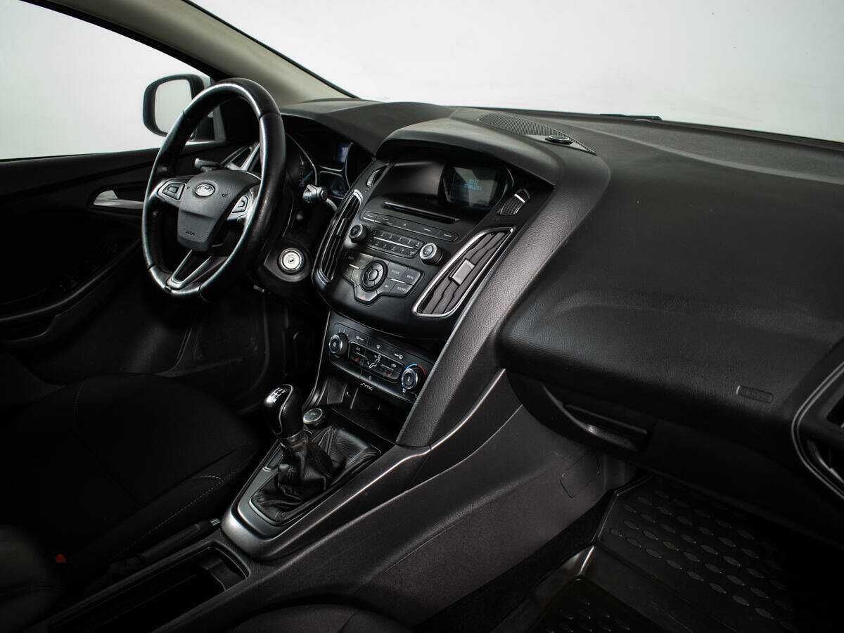 Форд Фокус б/у, 2017, Механическая. Фото: #8