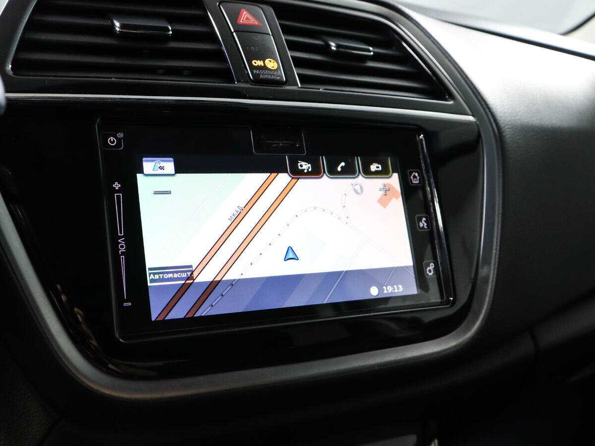 Сузуки С-Икс4 б/у, 2017, Автоматическая. Фото: #11